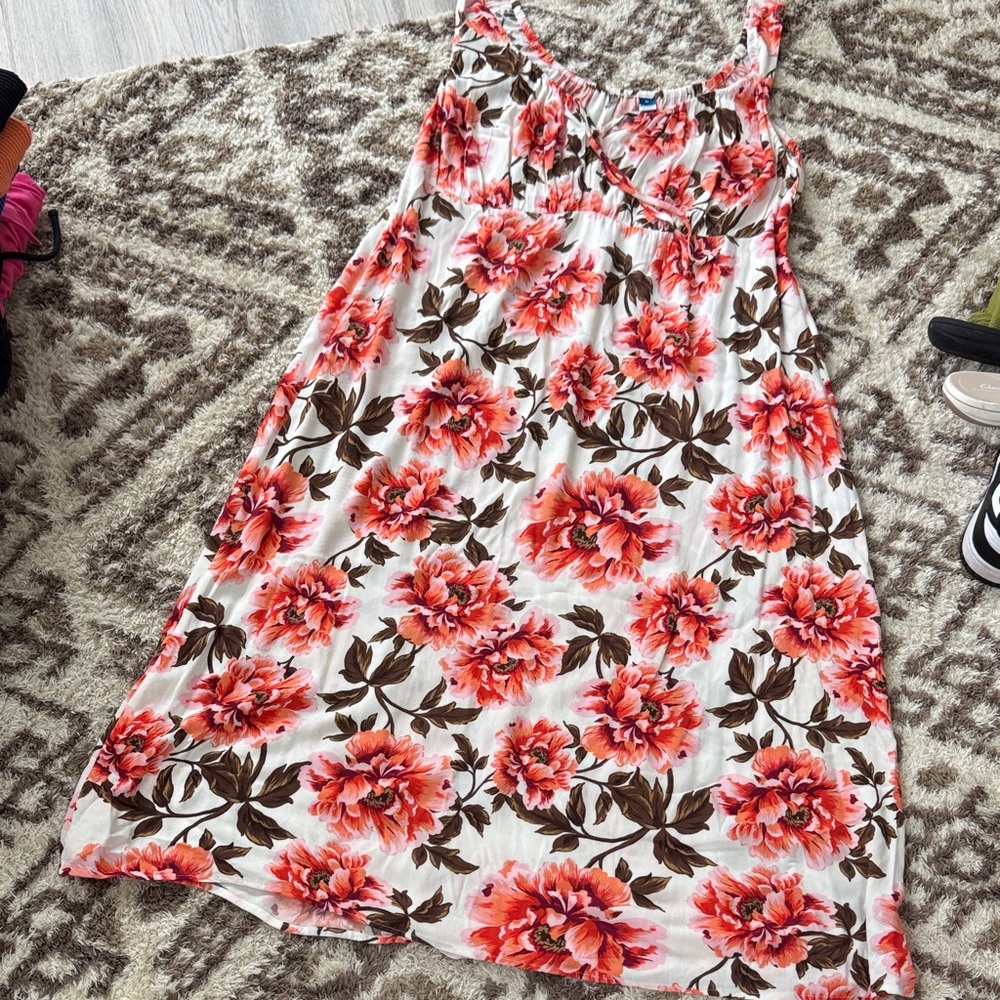 Old Navy Red and Brown Floral Blouse
